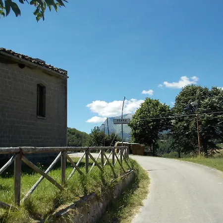 Сasa de vacaciones In Montagna Montemonaco